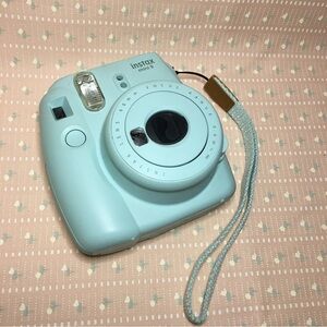 Instax mini 9 Polaroid instant camera Tiffany teal with 2 x 10 photo packs